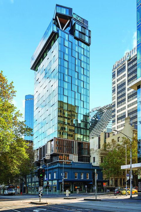 Vibe Hotel Melbourne - Yamba Accommodation 3