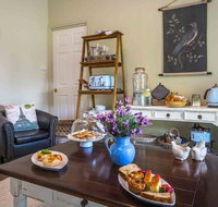 Vicarage View Cottage - Yamba Accommodation
