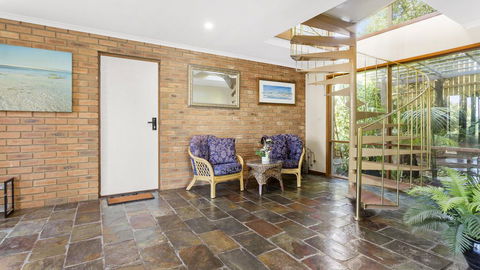VIEWS AT MCCRAE..... - Yamba Accommodation 1