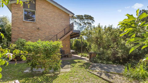 VIEWS AT MCCRAE..... - Yamba Accommodation 2