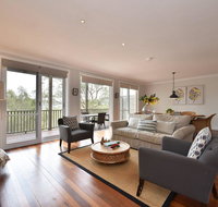 Villa 3br Tempranillo Resort Condo located within Cypress Lakes Resort nothing is more central - Yamba Accommodation