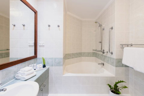 Villa Beach Palm Cove - Yamba Accommodation 3