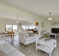 Villa de mer at Phillip Island - Yamba Accommodation