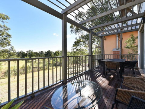 Villa Executive 2br Ferre Resort Condo Located Within Cypress Lakes Resort (nothing Is More Central) - Yamba Accommodation 3