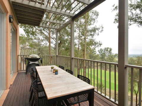 Villa Executive 2br Fiano Resort Condo Located Within Cypress Lakes Resort (nothing Is More Central) - Yamba Accommodation 0