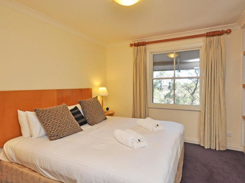 Villa Executive 2br Petit Verdot Resort Condo Located Within Cypress Lakes Resort (nothing Is More Central) - Yamba Accommodation 3