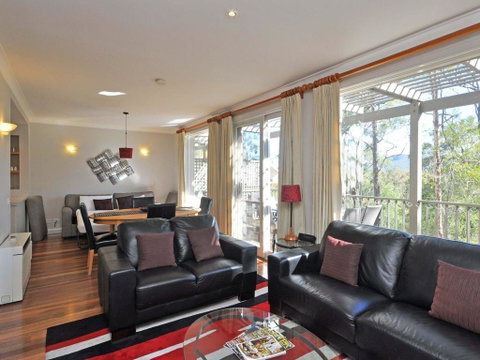 Villa Executive 2br Pokolbin Resort Condo Located Within Cypress Lakes Resort (nothing Is More Central) - Yamba Accommodation 3