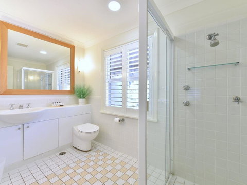 Villa Executive 2br Quattro Resort Condo Located Within Cypress Lakes Resort (nothing Is More Central) - Yamba Accommodation 3