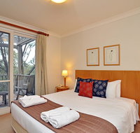 Villa Spa Executive 1br Merlot Resort Condo located within Cypress Lakes Resort nothing is more central - Yamba Accommodation
