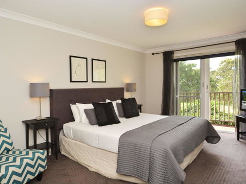 Villas Dodici (Sleeps 12) Resort Condos Located Within Cypress Lakes Resort (nothing Is More Central) - Yamba Accommodation 0