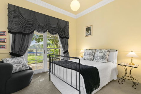 Vinden Estate Homestead - Yamba Accommodation 3
