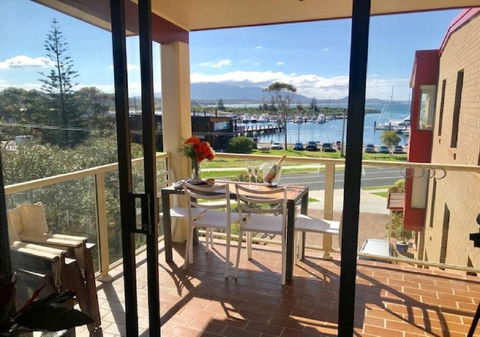Vista Marina Penthouse #6 - Yamba Accommodation 1