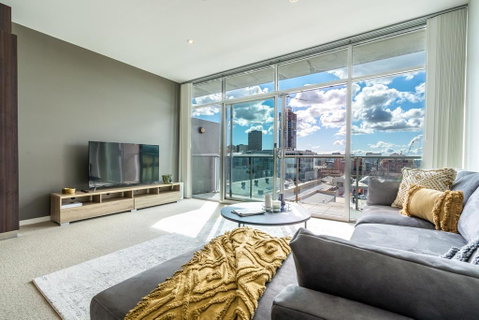 Vue Of The East End-Wifi - Netflix - Nespresso - Yamba Accommodation 0