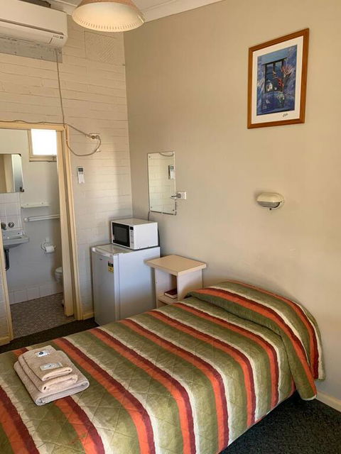 Walgett Motel - Yamba Accommodation 1