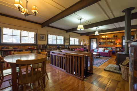 Walhalla Coach House - Yamba Accommodation 3