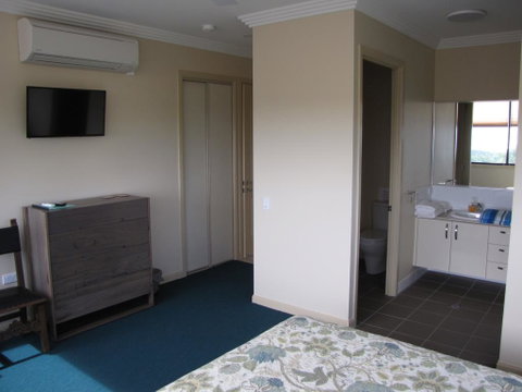 Warrawong Lodge - Yamba Accommodation 1