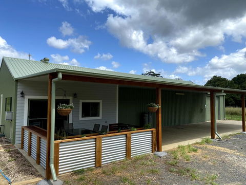 Waterfall Unit Farm Stay - Yamba Accommodation 0