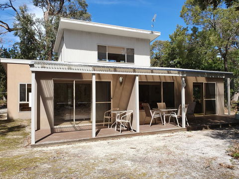 Waterfront Retreat At Wattle Point - Yamba Accommodation 1
