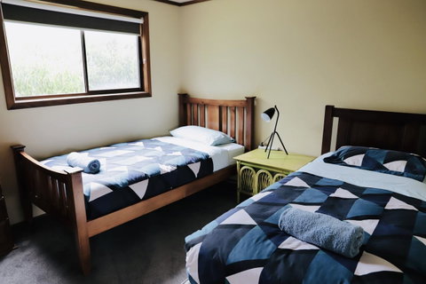 Red Ceder Cottage - Great Ocean Road - Port Campbell - Yamba Accommodation 10
