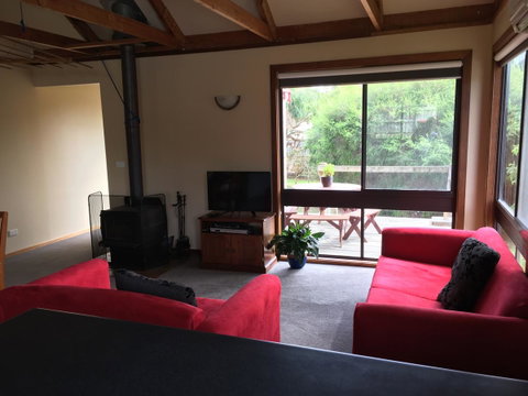 Red Ceder Cottage - Great Ocean Road - Port Campbell - Yamba Accommodation 19