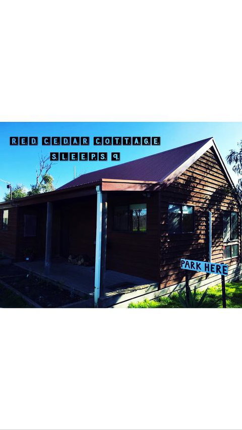 Red Ceder Cottage - Great Ocean Road - Port Campbell - Yamba Accommodation 0