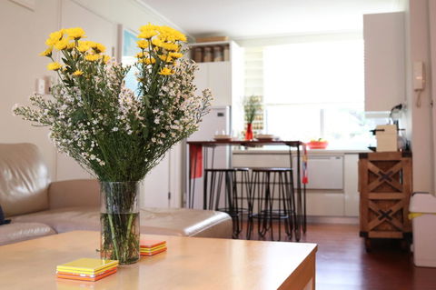 Colour Pop Fitzroy - 3 Bedroom Pet Friendly - Yamba Accommodation 22