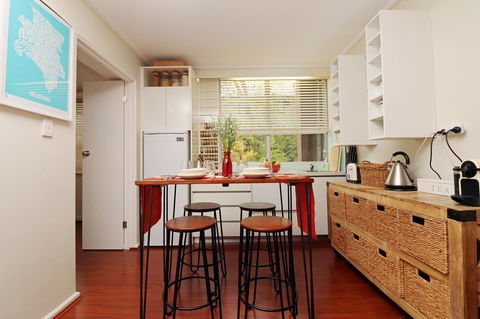 Colour Pop Fitzroy - 3 Bedroom Pet Friendly - Yamba Accommodation 3