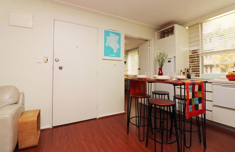 Colour Pop Fitzroy - 3 Bedroom Pet Friendly - Yamba Accommodation 21