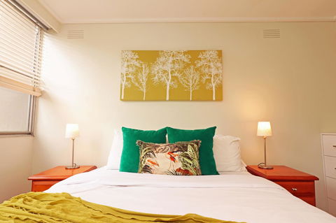 Colour Pop Fitzroy - 3 Bedroom Pet Friendly - Yamba Accommodation 15