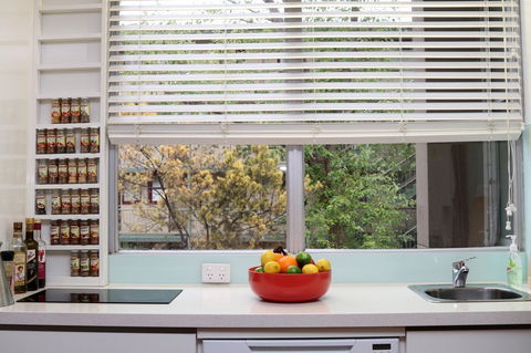 Colour Pop Fitzroy - 3 Bedroom Pet Friendly - Yamba Accommodation 24