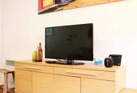 Colour Pop Fitzroy - 3 Bedroom Pet Friendly - Yamba Accommodation 26