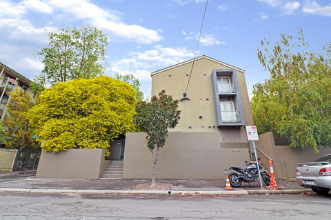 Colour Pop Fitzroy - 3 Bedroom Pet Friendly - Yamba Accommodation 28