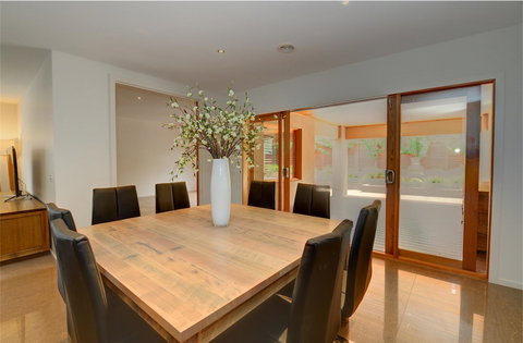 Newington Lakehouse - Yamba Accommodation 18