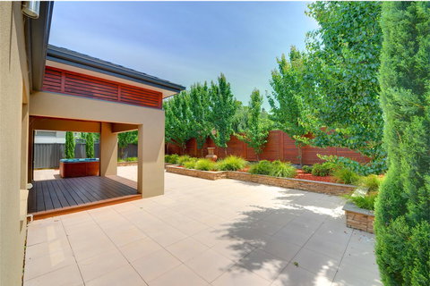 Newington Lakehouse - Yamba Accommodation 11