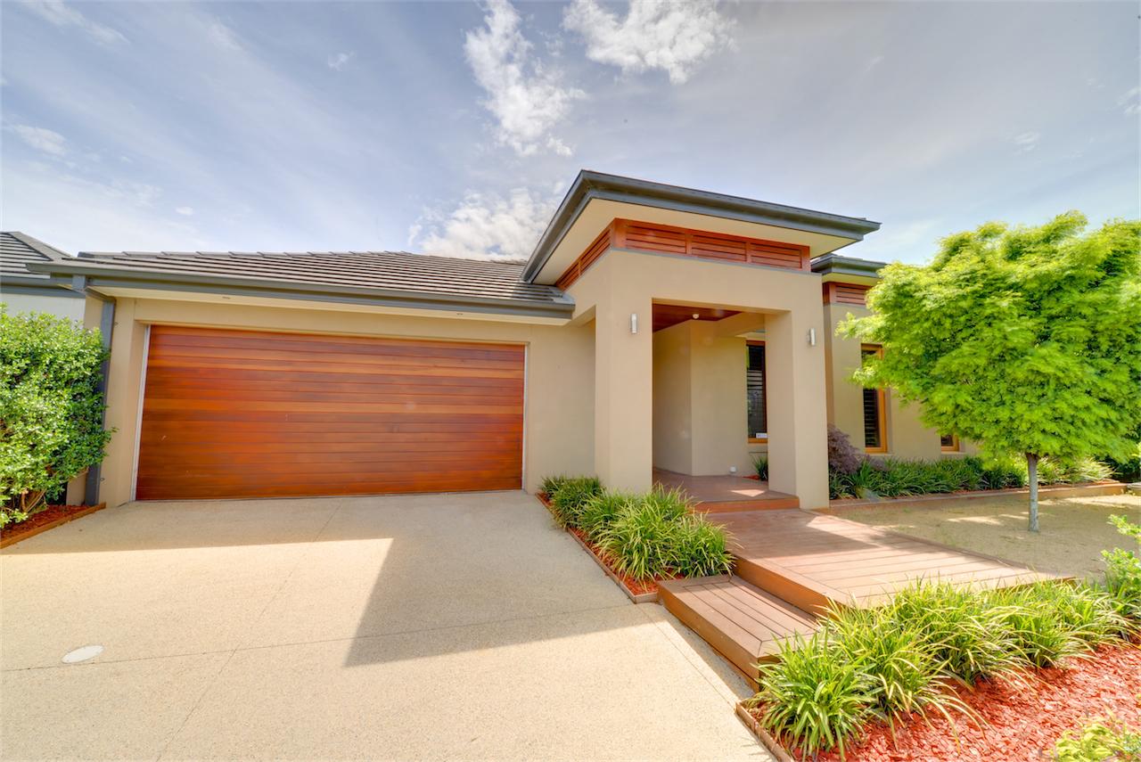 Newington VIC Yamba Accommodation