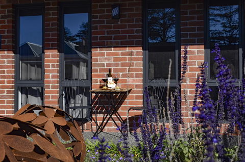 Daylesford Art Motel - Yamba Accommodation 21