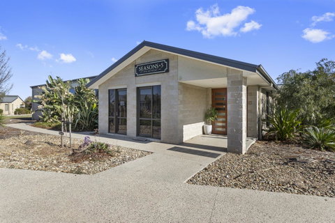 Quality Hotel Point Cook - Yamba Accommodation 2