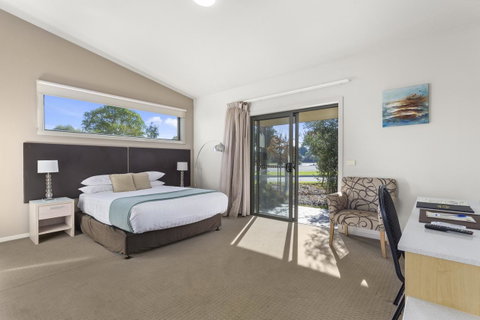 Quality Hotel Point Cook - Yamba Accommodation 9