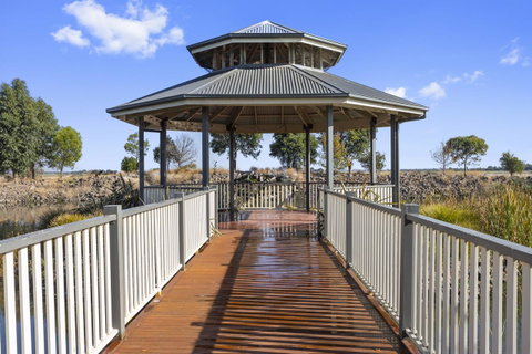 Quality Hotel Point Cook - Yamba Accommodation 4
