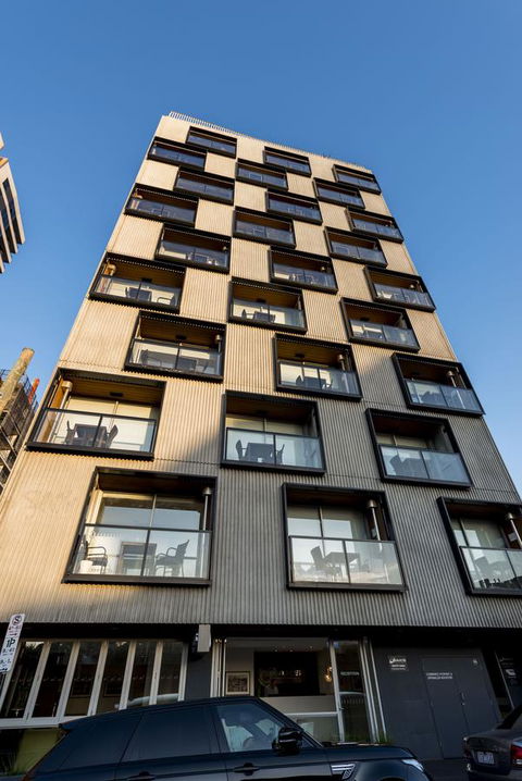 Oaks Melbourne South Yarra Suites - Yamba Accommodation 0