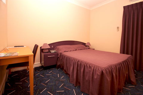 Mitchell River Tavern - Yamba Accommodation 31