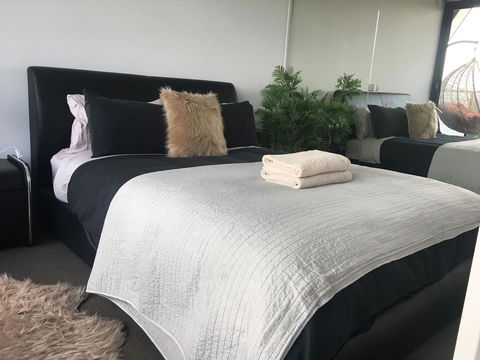 Society Accommodation - Yamba Accommodation 4