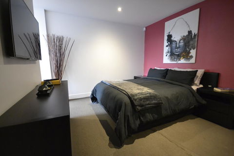 Society Accommodation - Yamba Accommodation 6