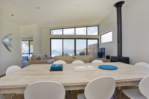 Earth Sea Sky - Yamba Accommodation 5