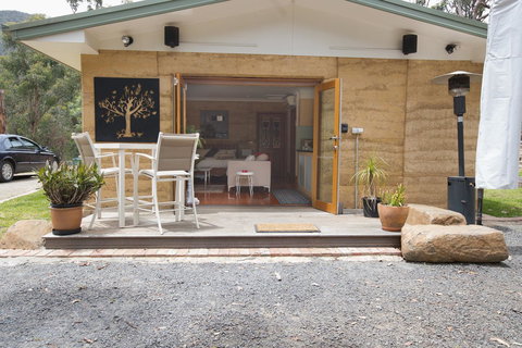 Bundjil Studio - Yamba Accommodation 2