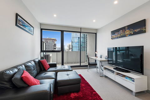 Royal Stays Apartments - Clarendon St - Yamba Accommodation 1