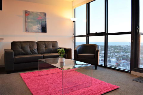 Royal Stays Apartments - Clarendon St - Yamba Accommodation 3