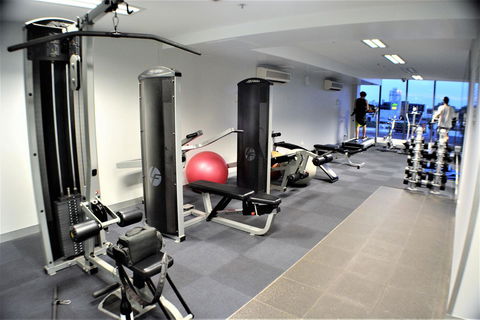 Royal Stays Apartments - Clarendon St - Yamba Accommodation 8
