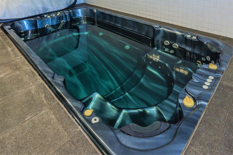 Royal Stays Apartments - Clarendon St - Yamba Accommodation 5