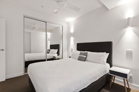 District Apartments Fitzroy - Yamba Accommodation 24